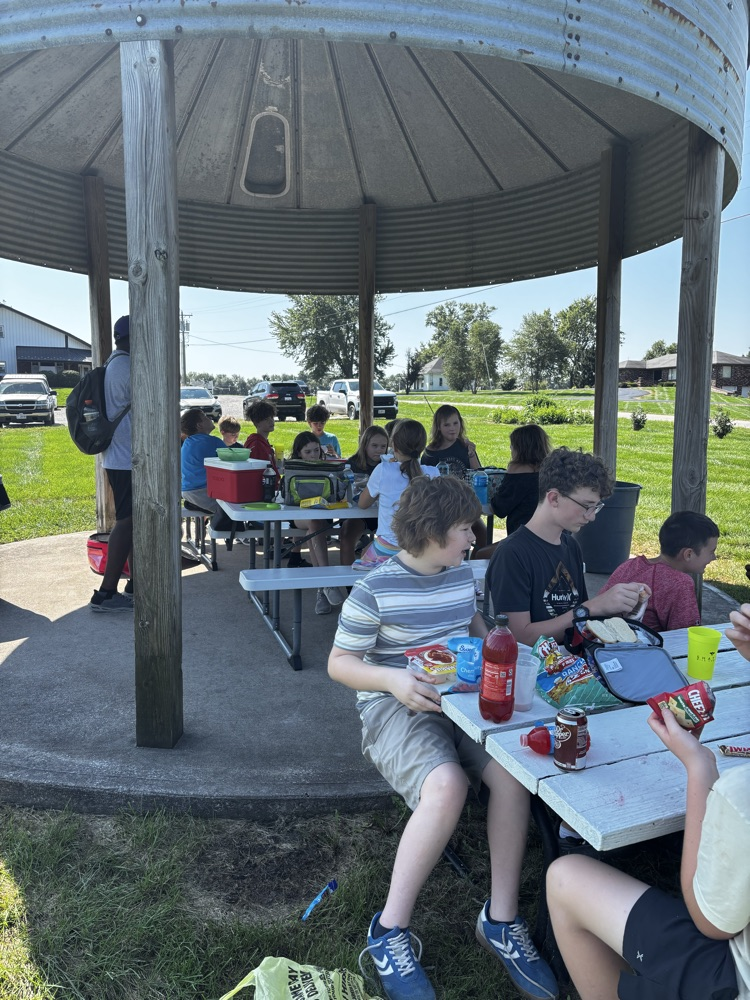 Sixth grade ventured to Shatto Dairy today and enjoyed delicious milk, ice cream, and a tour of the facility.