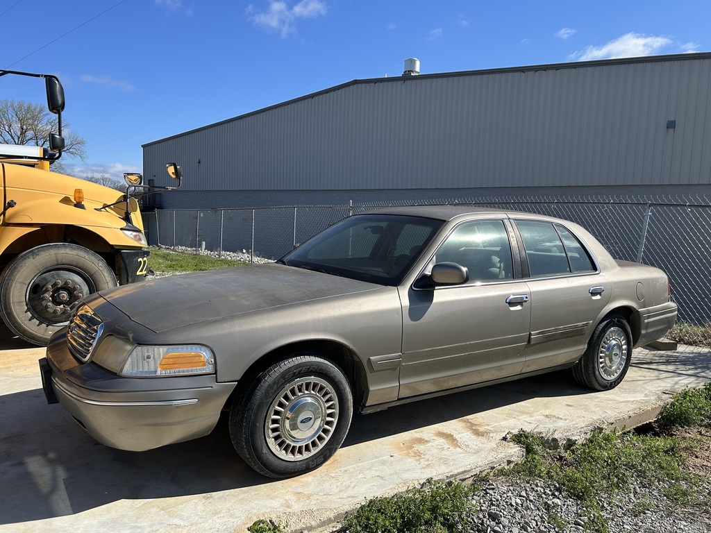 2001 Ford Crown Vic
