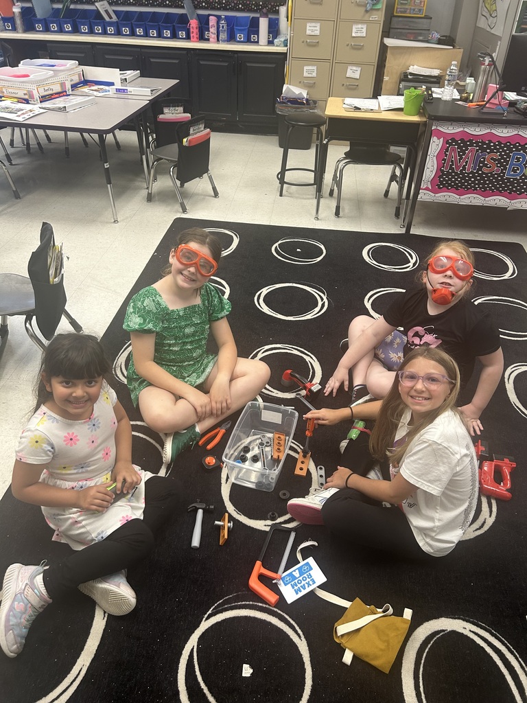 1st and 4th grade buddies - kapp and barschak