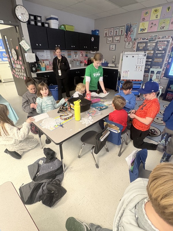 1st and 4th grade buddies 