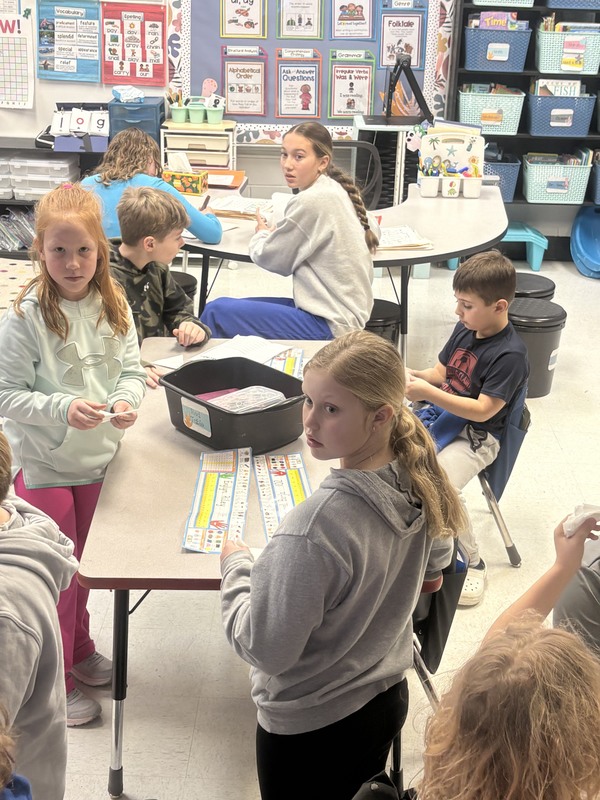 1st and 4th grade buddies 