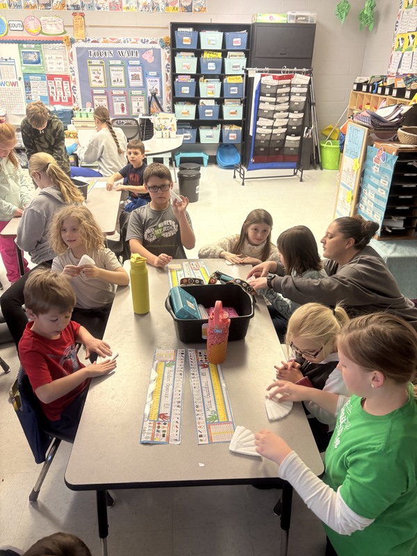 1st and 4th grade buddies 