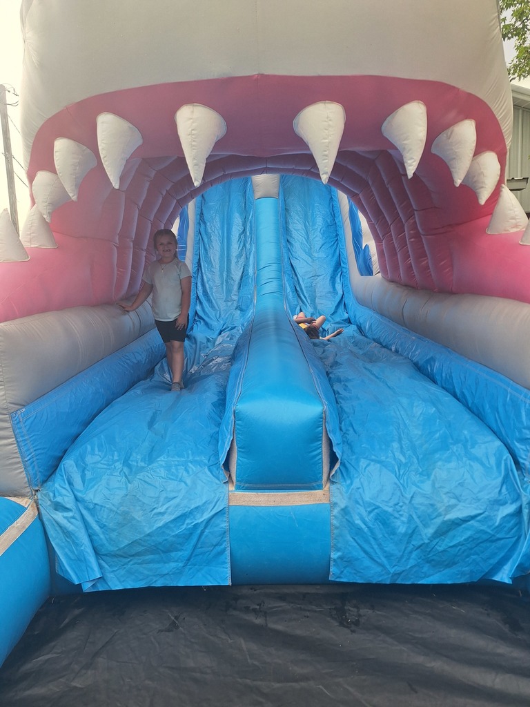 Pre-K & K end of year field trip