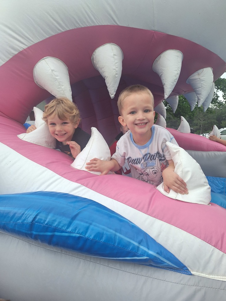 Pre-K & K end of year field trip