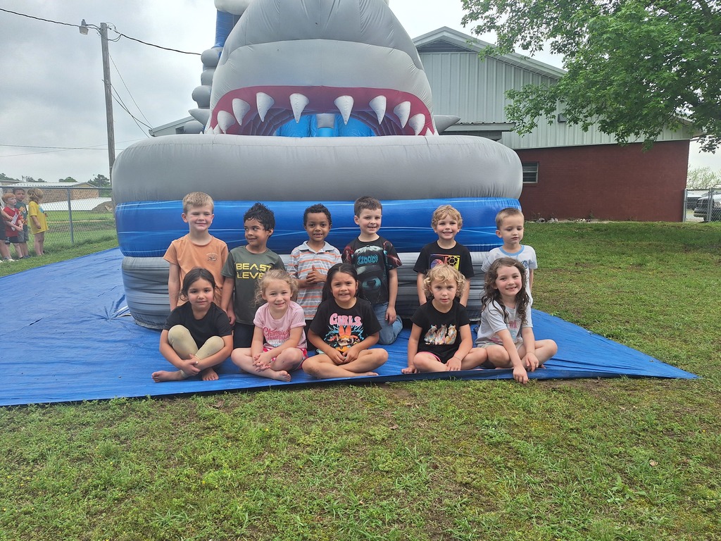 Pre-K & K end of year field trip