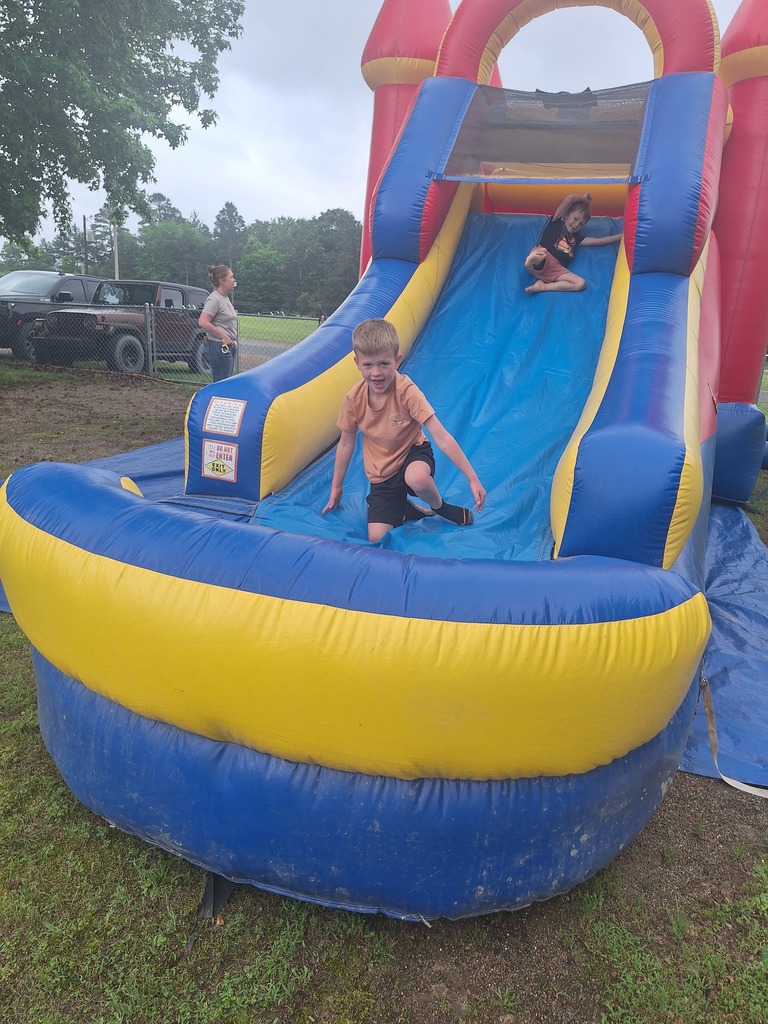 Pre-K & K end of year field trip