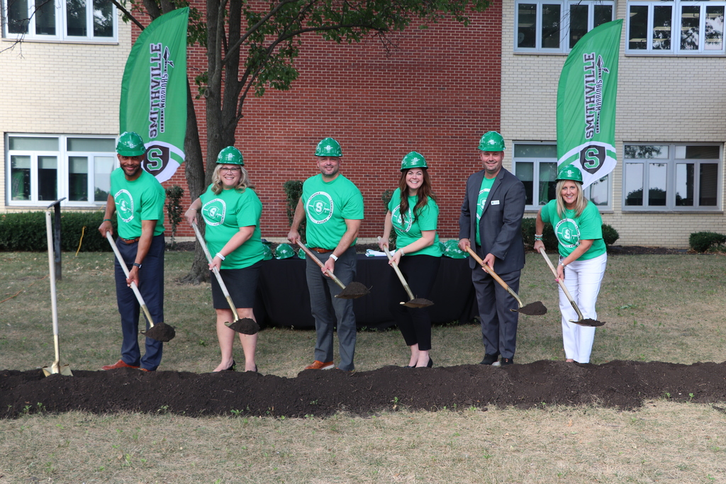 District administration digging