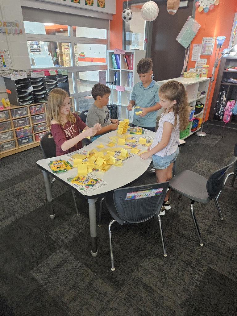 4th graders working in group