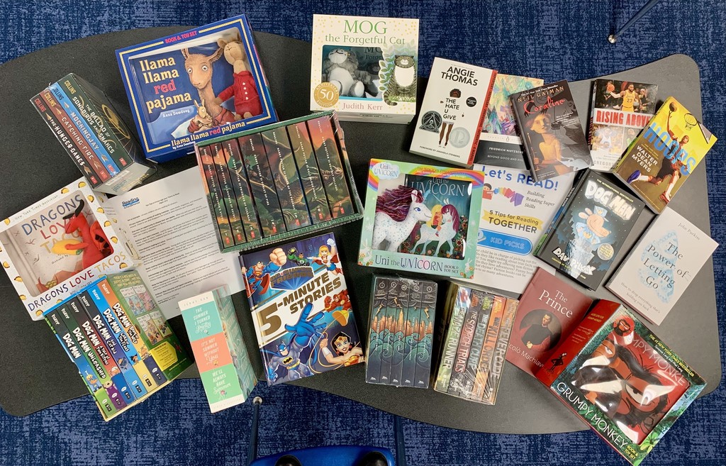 Book BINGO Prizes