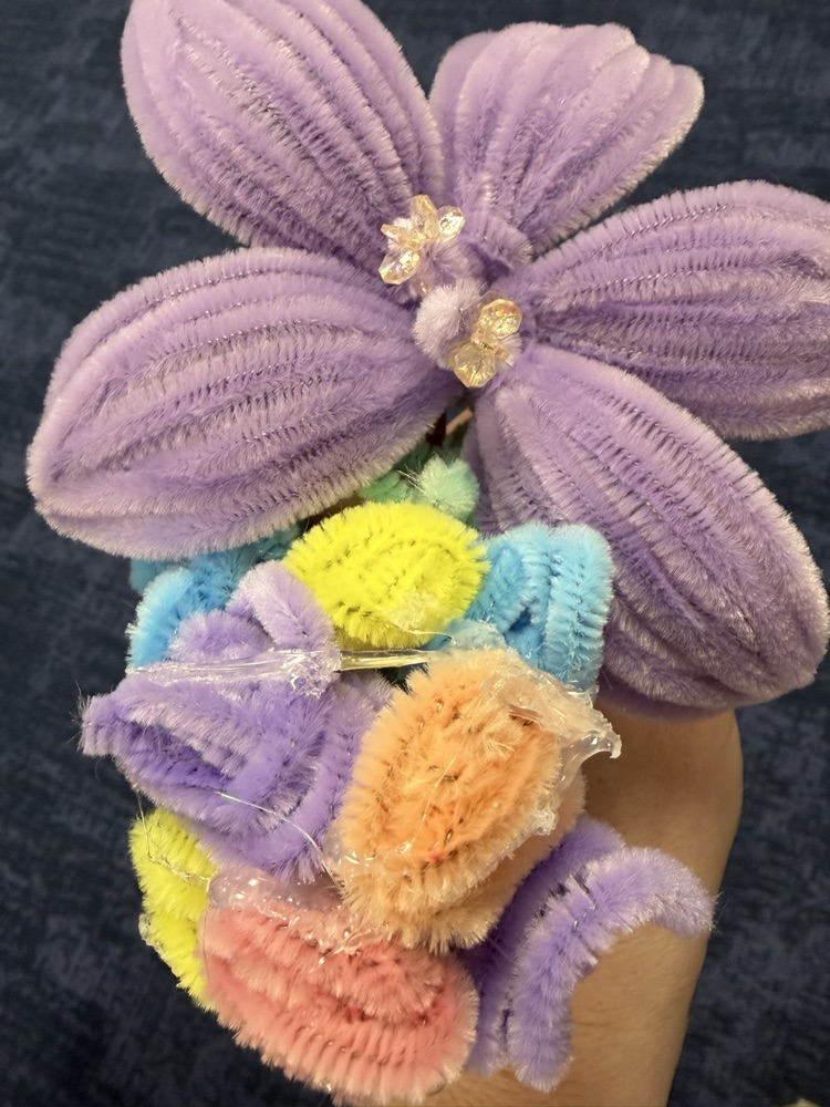 pipe-cleaner flowers