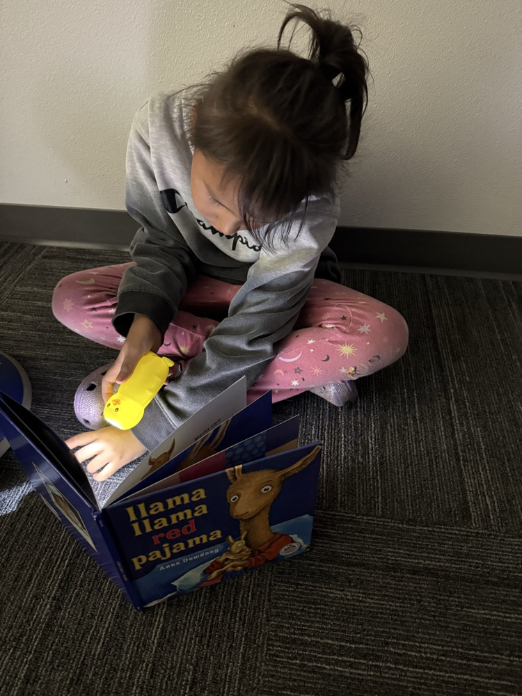 Kacee reading