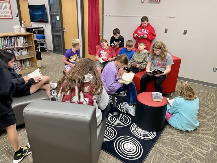 6th grade Library Visit 