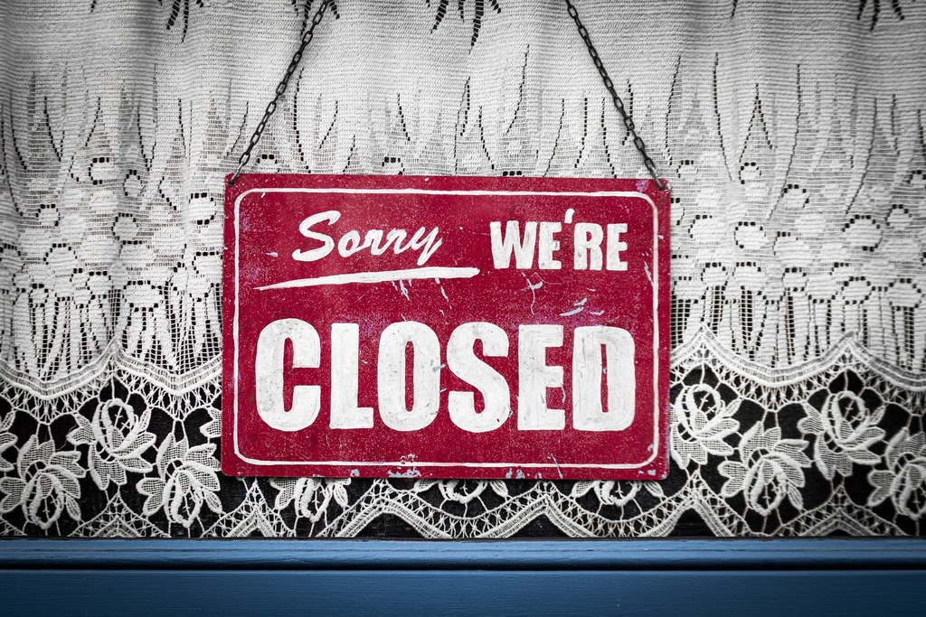 Sorry we are closed sign