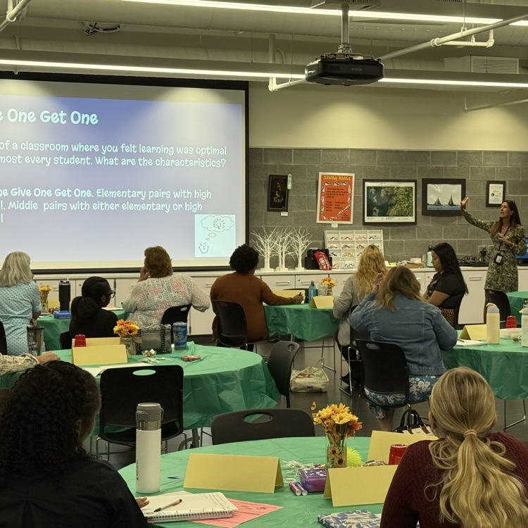 images of new teacher orientation day 1