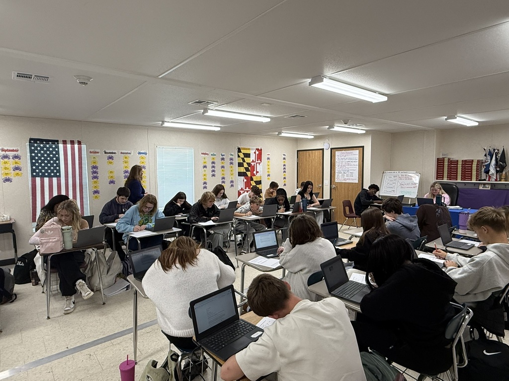 Pictures from Robin Ford's 9th Grade US History Class honoring Veterans