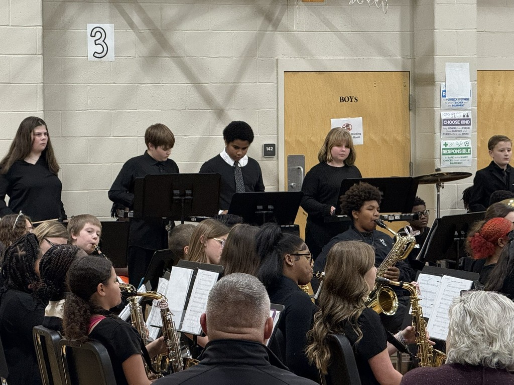 Images of the  Somerset Intermediate School band and choral performance 