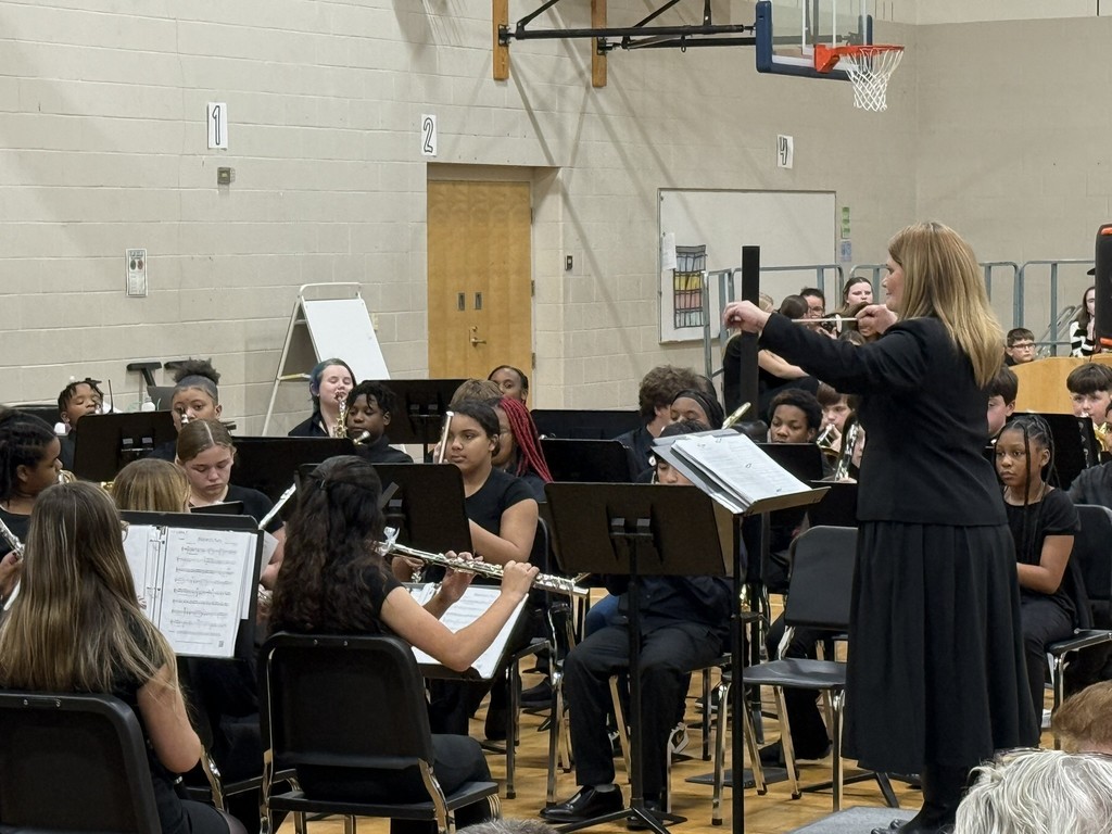 Images of the  Somerset Intermediate School band and choral performance 