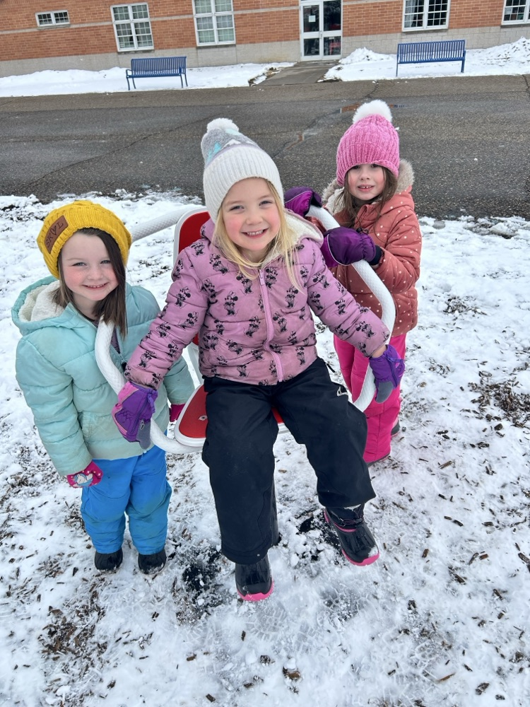 Ms. Larson’s Junior Kindergarten PM class had a blast playing in the snow! 