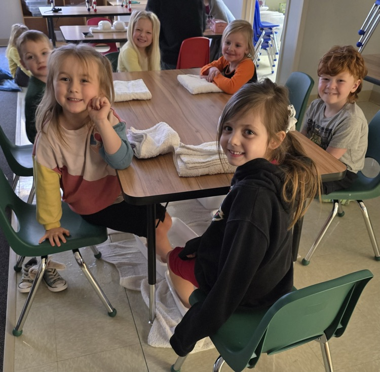 Students enjoyed a relaxing Spa Day during Spring Break at Kids Club! 🤩 #SomersetSpartanPride