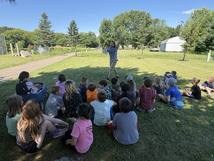 Books and Benches summer school students enjoyed a beautiful day at Larry Forest Park! 📚🌳 #SomersetSpartanPride 