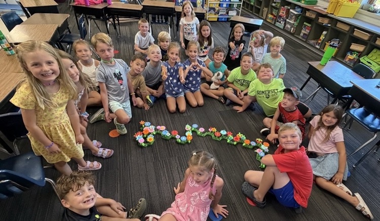 Mr. and Mrs. Klinger’s first grade day camp spent the day in the garden! 