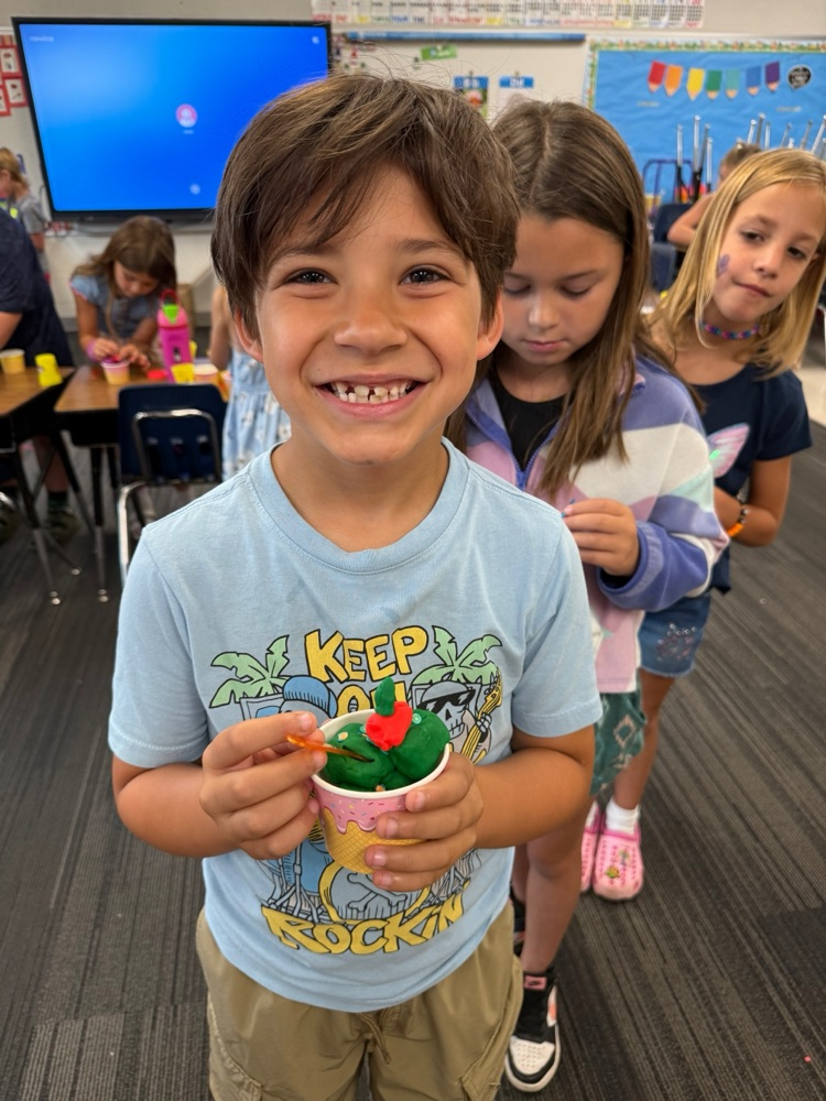 🍦 Mr. and Mrs. Klinger’s 1st Grade Day Camp had a SWEET time celebrating Ice Cream Day! 