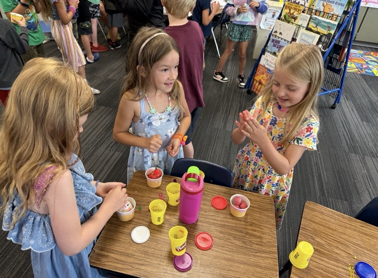 🍦 Mr. and Mrs. Klinger’s 1st Grade Day Camp had a SWEET time celebrating Ice Cream Day! 