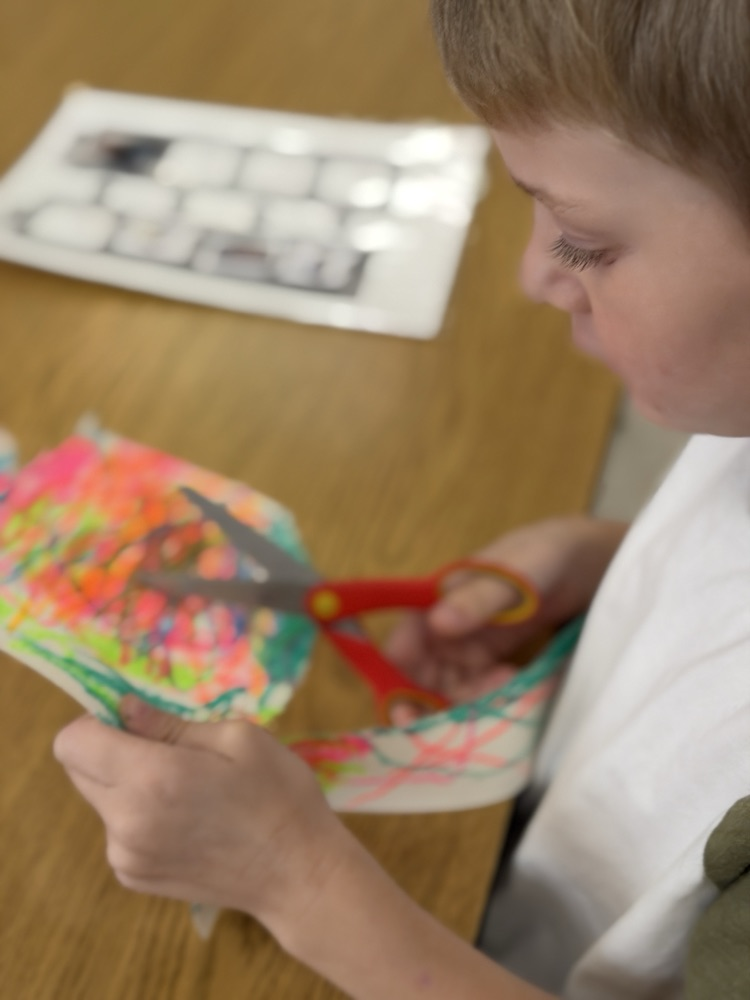 Our kindergarten friends had a blast in the art room! 