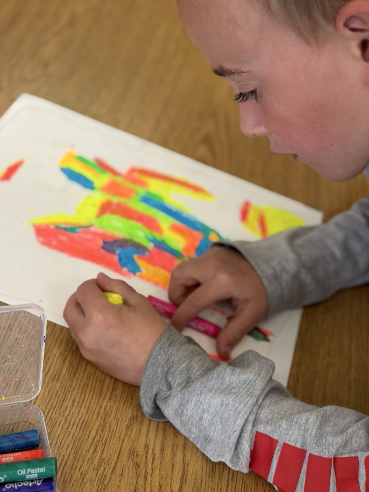 Our kindergarten friends had a blast in the art room! 