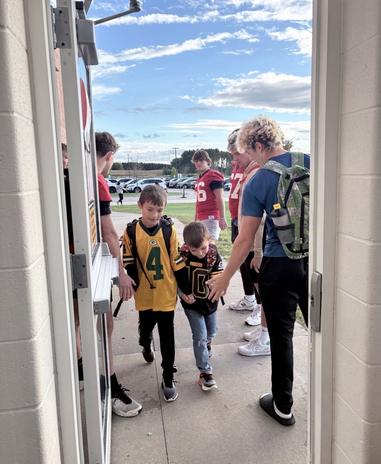 Homecoming Spirit Week at SES was full of fun, school spirit, and plenty of smiles! 