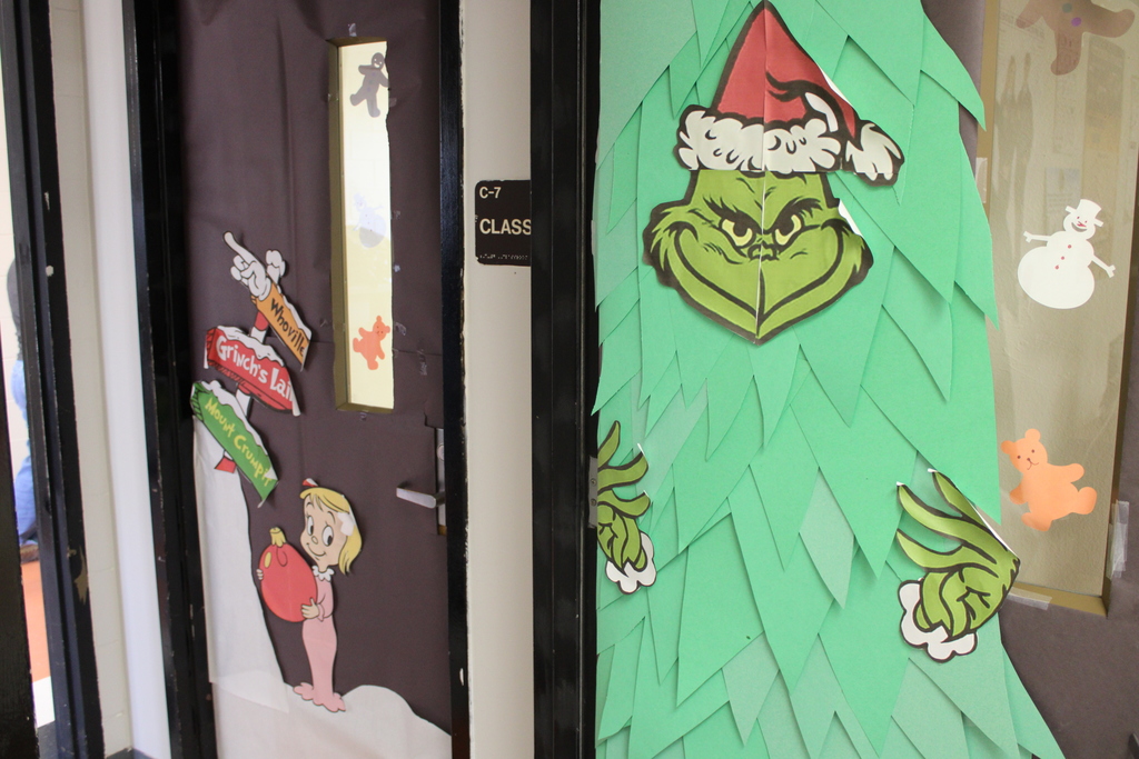 Christmas Door Decorating Contest
