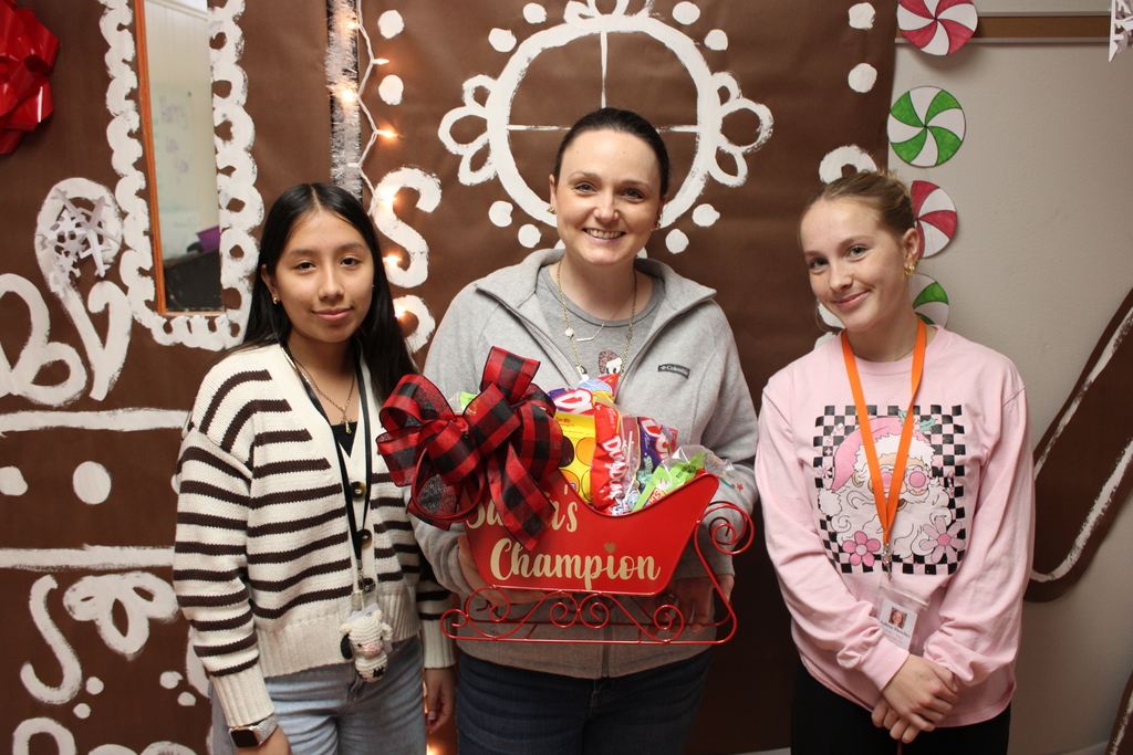 Mrs. Thormer's winning Christmas door decorations