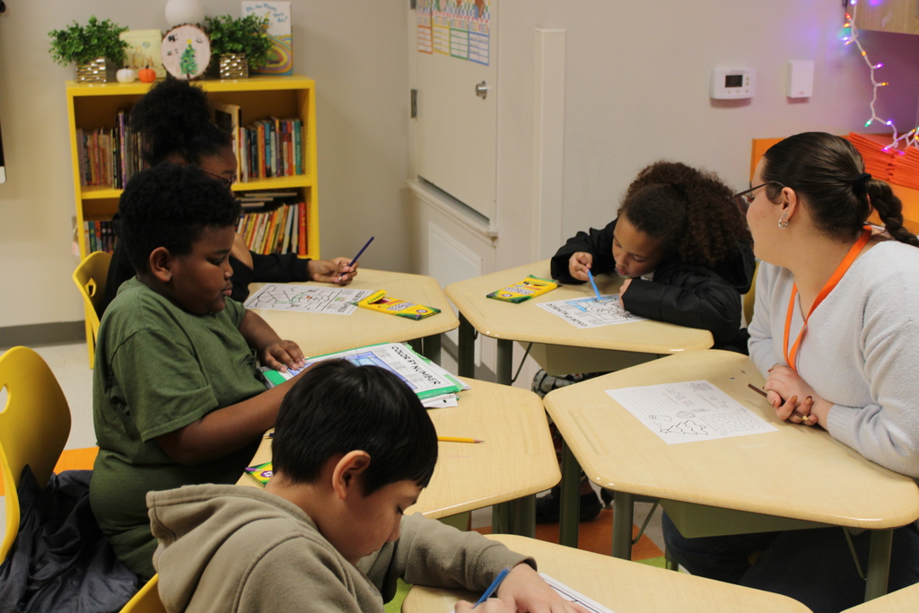 High School FFA visiting 4th grade