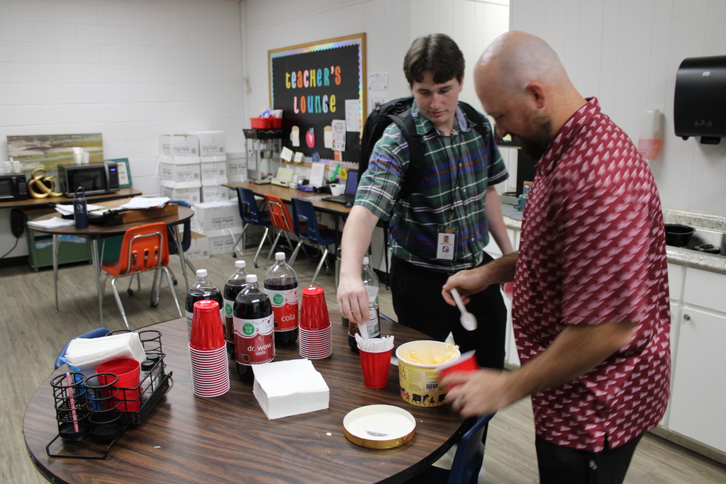 HS teacher ice cream floats