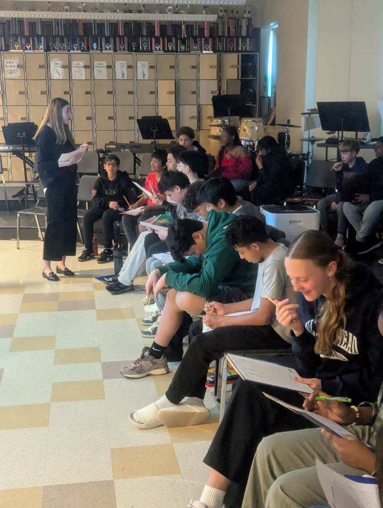 Our 4th annual Life Skills Day at Somerville Middle School was a huge success! This Chromebook-free day gave students the opportunity to step into real-world learning through hands-on experiences that truly matter. Across all grade levels, students explored important life skills, including emergency preparedness and fire safety, as well as empathy, mindfulness, and civic responsibility.