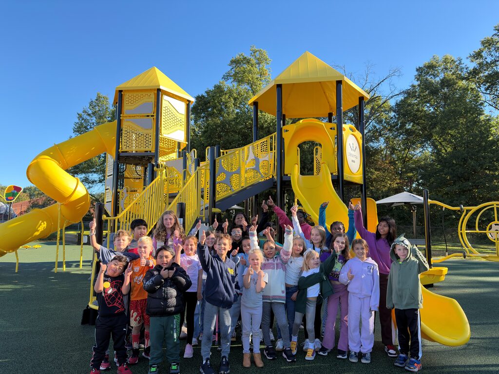 🎉🛝 We’re excited to celebrate the grand opening of Van Derveer’s new K–5 playground!** 🌟 This exciting addition was made possible through the collaboration and input of so many members of our school community, including teachers and staff, parents, the Special Education Advisory Group, PTO, administration, and our Playground Committee. A special thank you to the Somerville Public Schools Board of Education, Mr. Boyce, Mr. Gabriel, Superintendent Lubisco, and the Playground Committee for helping turn this vision into a reality!👏🧡 Most importantly, our vdv students are excited and ready to PLAY! 🛝☀️ #allin4theville #SomervilleNJschools #PlayLearnGrow