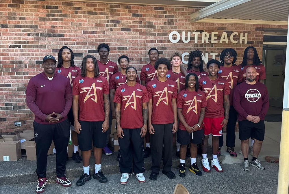 South Ark Men's Basketball Team at Hills Boro Food Bank