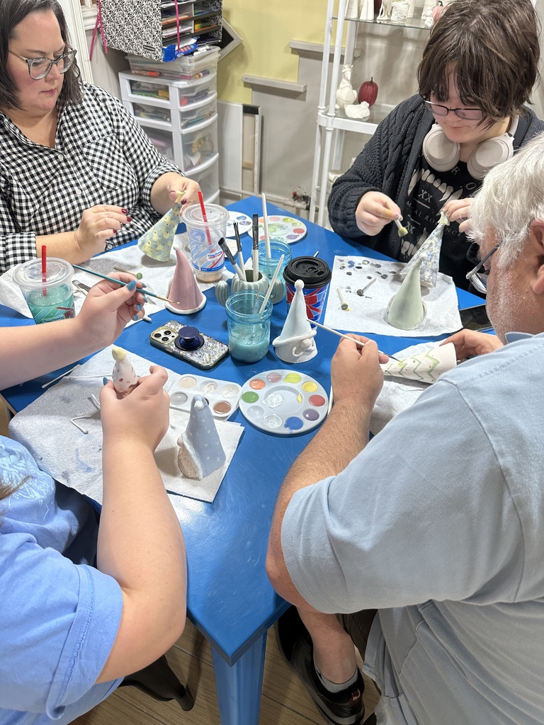 Clay & Sleigh pottery painting