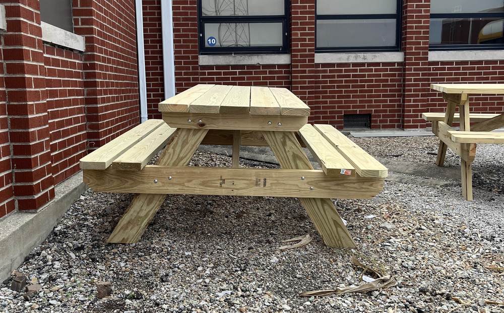 picnic table