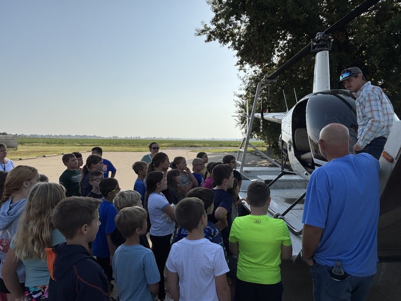 kids and helicopter