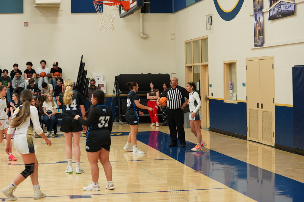 Photo: AHS vs. Questa