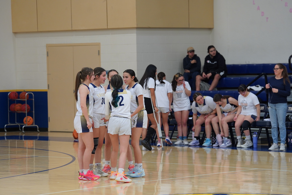 Photo: AHS vs. Questa