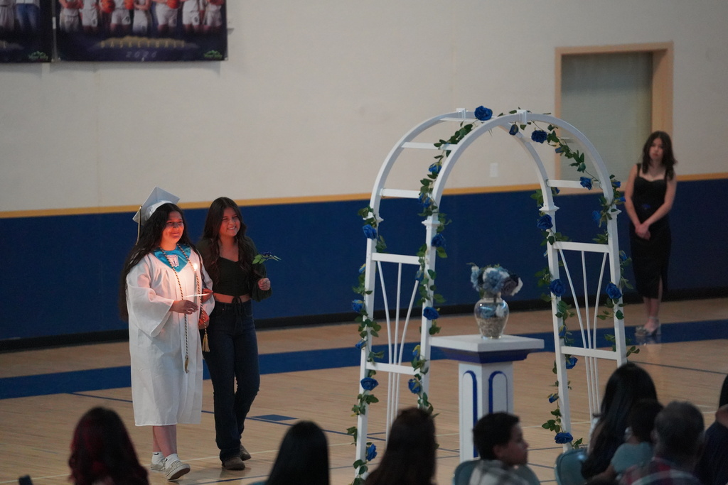 Photo: Candle & Rose Ceremony