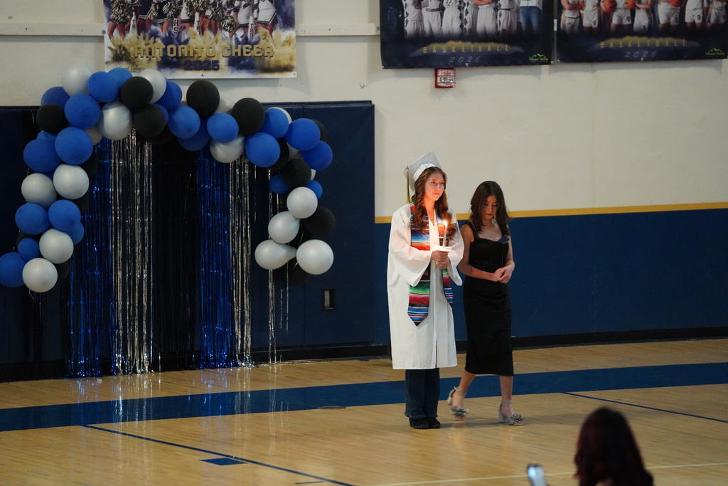 Photo: Candle & Rose Ceremony