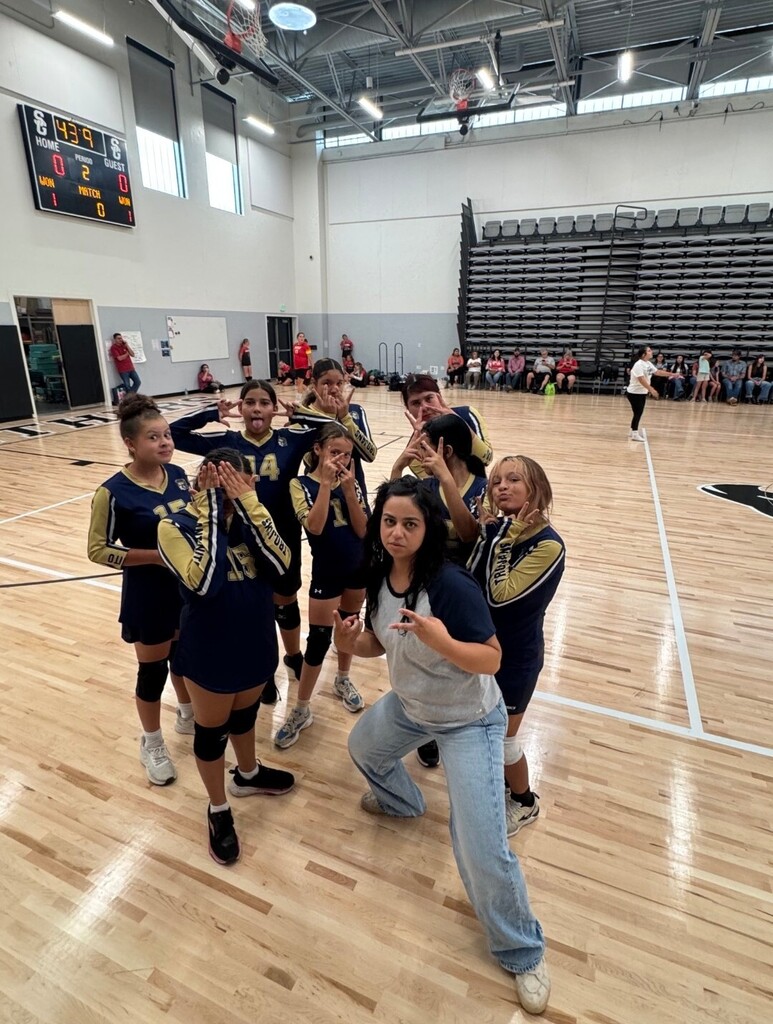 Photo: MS Volleyball Team