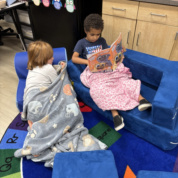 students reading 