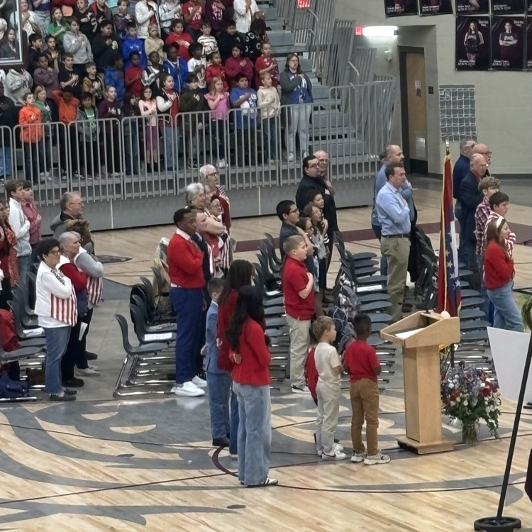 MPS Students lead Pledge of Allegiance