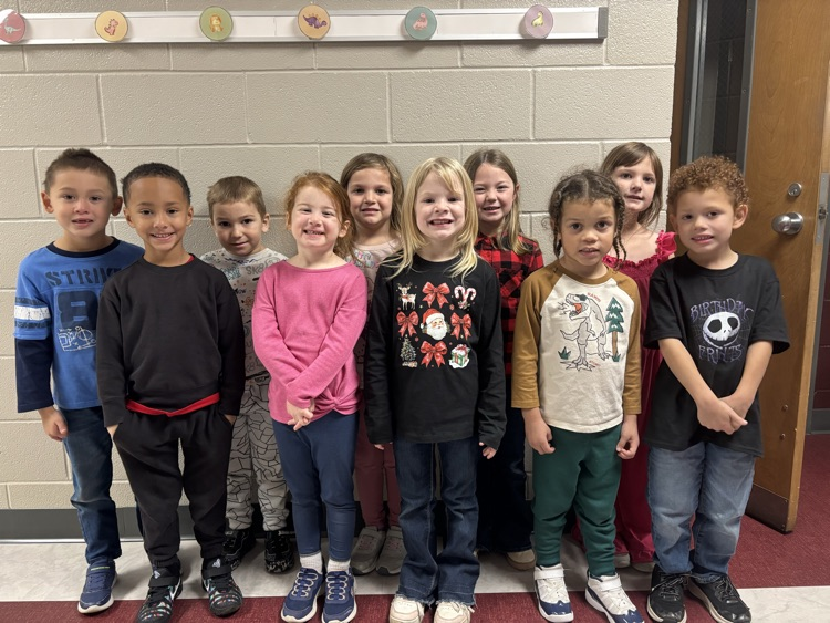 kindergarten students