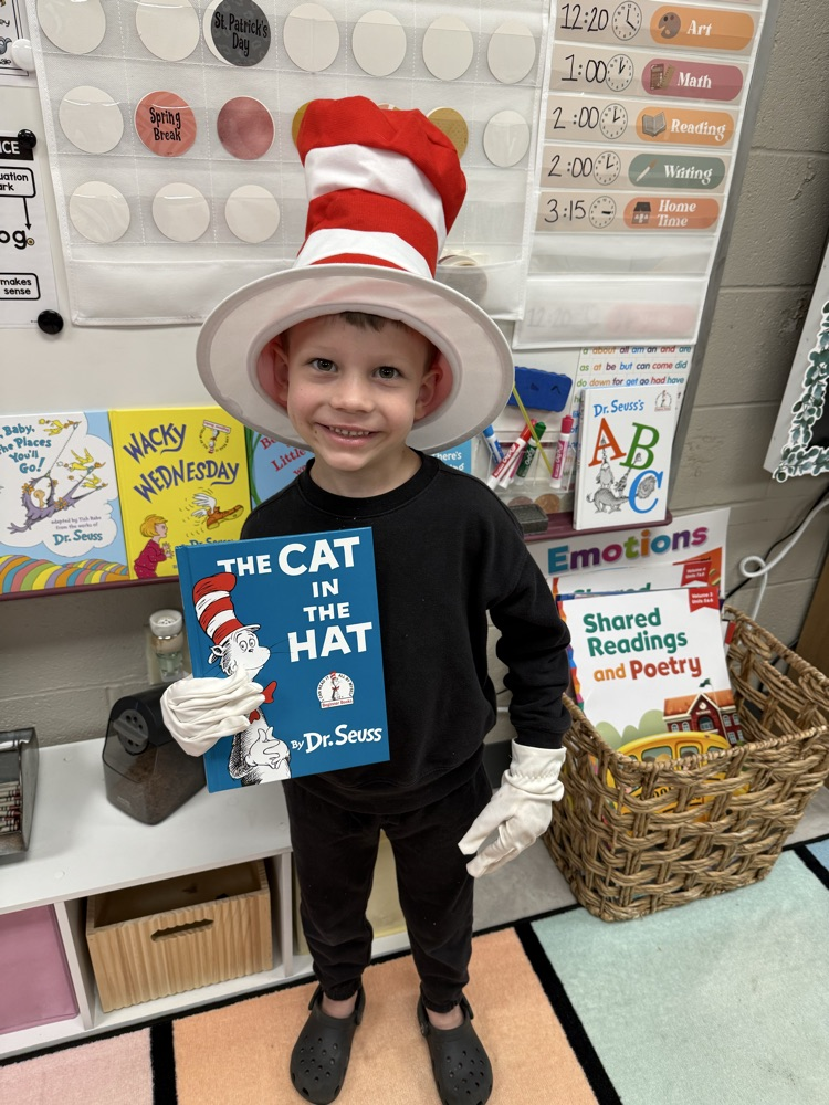 Book character fun! 🍎📚