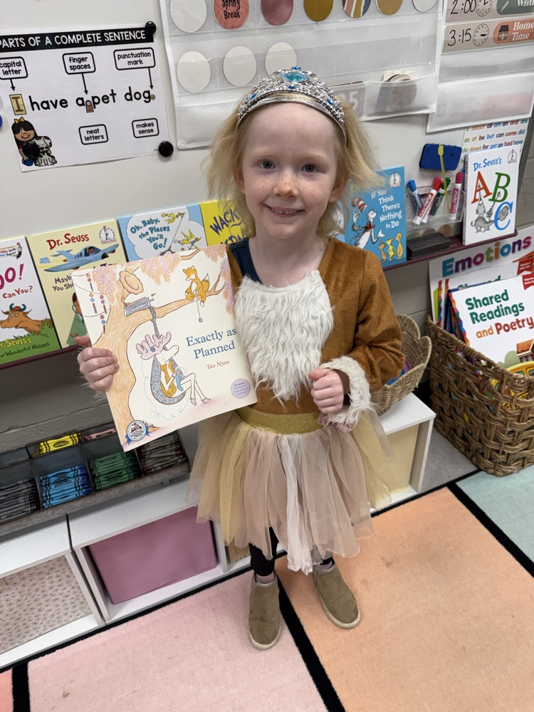 Book character fun! 🍎📚